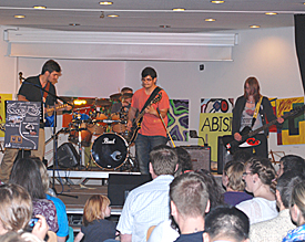 Breites Spektrum: W&auml;hrend der fast vierst&uuml;ndigen Veranstaltung kamen auch Rock'n'Roll-Fans auf ihre Kosten 