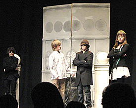 Und Action! Die Schauspieltruppe des EMG zog bei der Auff&uuml;hrung von "Beauty ist ein Biest" alle Register 