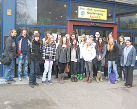 Deutsch-englische Freundschaft: Die Sch&uuml;lerinne und Sch&uuml;ler aus Preston f&uuml;hlten sich bei der Klasse 9c des EMG pudelwohl 