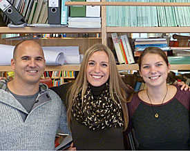 Drei von vier neuen Referendaren: Partick Singh, Julia Miethe und Daniela Harringer haben ihre Ausbildung begonnen 