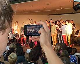 Vielf�ltige B�hneshow: Das EMG-Sommerfest bietet den Zuschauern einmal mehr Dutzende interessanter Motive 