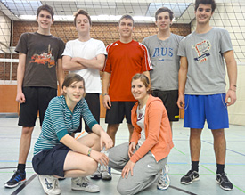 Das siegreiche "Just-for-fun-Team" mit Thomas, Kai, Thorben, Robin, Christian (oben v.l.), Ronja und Anne (u.v.l.) 